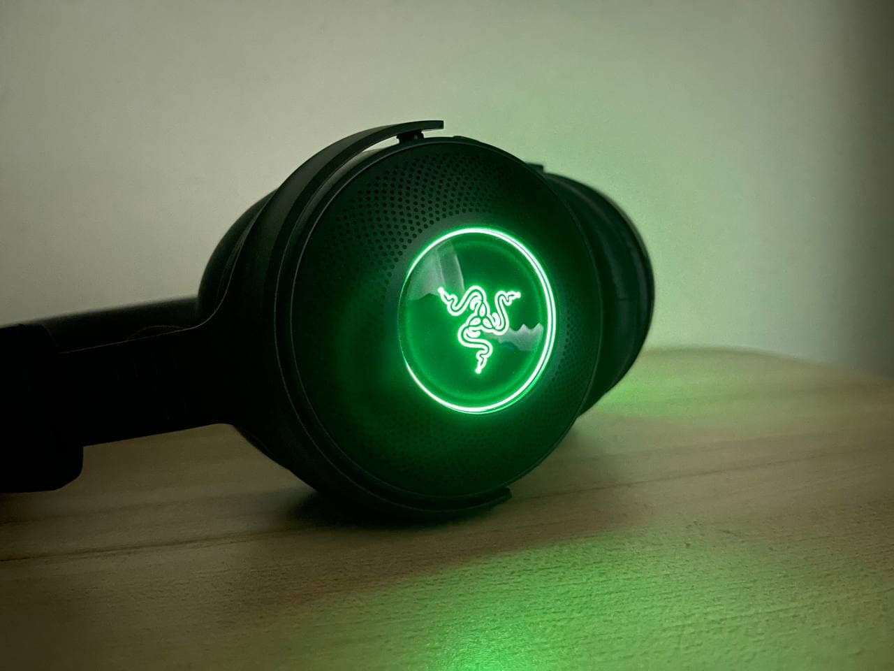 هدست گیمینگ ریزر مدل Razer Kraken V.3 Pro