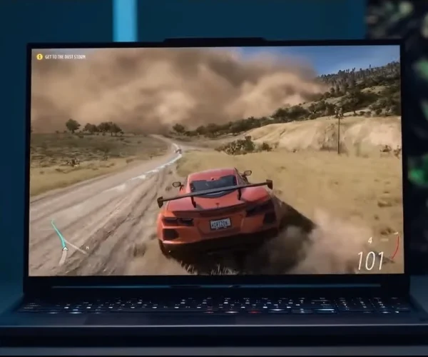 نمای نمایشگر لپ تاپ لنوو IdeaPad Gaming 3-ea